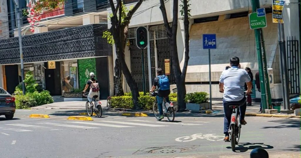 CDMX se propone rehabilitar y construir 248 km de ciclovías